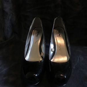 Mossimo Patent leather pumps